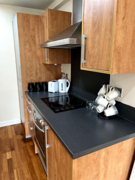Entire Flat, 2 Bedroom & 2 Bathrooms In Birmingham Exterior foto